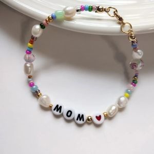 Custom name freshwater pearls bracelet mom gift